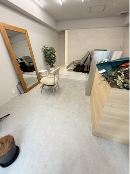 シキ(SHIKI)の写真/マンツーマンの贅沢な時間が流れる、プライベートサロンで癒しを体感しませんか？SHIKI hair＆make♪