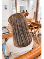 ジプソ 池袋西口(Gypso)&nbsp;【白髪ぼかしハイライト×髪質改善】レイヤーカット