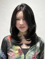 サヴォア(Savoir)&nbsp;まとまり×動きの上品ミディアムレイヤー