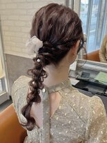 ルノン フィージュ(LUNON fieju)&nbsp;黒髪クラゲヘアーオリーブグレー小顔ココアベージュ
