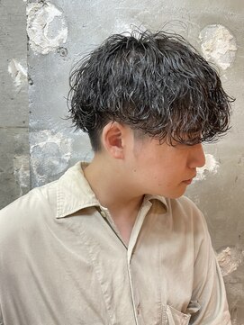 アカ(ACA) メンズカットパーマ波巻ツイストスパイラルパーマ札幌大通