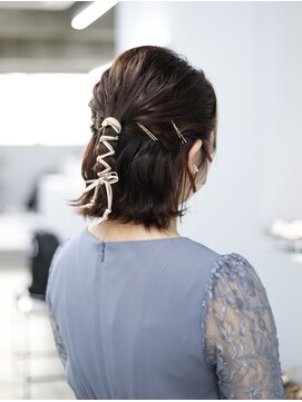 ノード(NODO) 【お呼ばれアレンジ】ハーフアップの紐アレンジ