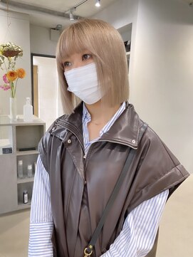 セル(CELL) ブロンドベージュ