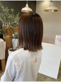 オリーブグレージュ