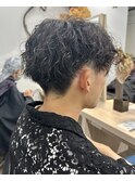 ツイストスパイラルパーマメンズマッシュ刈り上げ　奥東巧真