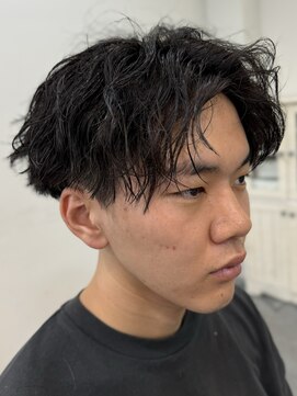 バース バイ ハピネス(BIRTH by happiness) ツイストスパイラルパーマツイストパーマメンズマッシュパーマ