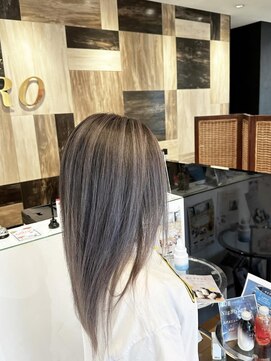 ヘアアンドビューティー クアトロ 戸祭店(QUATRO) バレイヤージュ