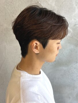 ニアウ 高崎店(Niau) メンズセンターパートウルフニュアンスフェザーパーマ群馬高崎