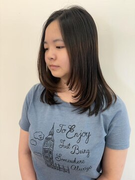 コンティロミー(CONTI ROMMY.) レイヤーカット髪質改善バタフライカットシャギー20代~50代