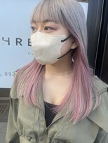 スリーバイベルベット(THREE...by velvet)&nbsp;ホワイト×ピンク