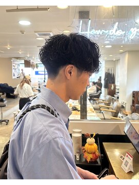ヘアーブレイス(hair brace) シャドウパーマ的な