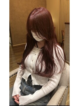 ホワイト(White) レイヤーカット×ボルドーカラー