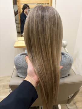 ソルチュナ 衣笠(SOLTUNA) ブリーチで作るミルクティーカラー　【Soltuna 衣笠】