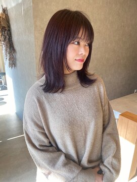 鎖骨ミディアムレイヤー