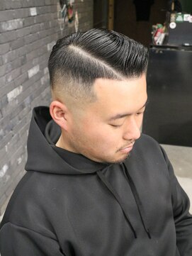 スリーセント 栄(3/cent) ビジネスヘア/ビジネスサイドパート/刈り上げ/フェードカット