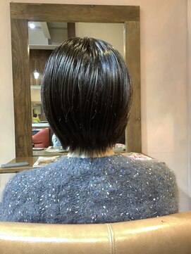 美容室 フィックス ショートボブ