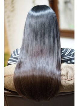 ランブリィ(L'EMBELLIE)の写真/トリートメントが1か月以上持続した事有りますか？思わず見惚れる”艶髪”へ導く特別な体験をご提供◎
