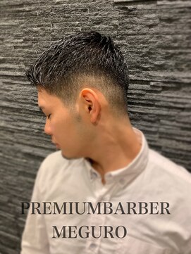 プレミアムバーバー 目黒店(PREMIUM BARBER produce by HIRO GINZA) かきあげショートスタイル