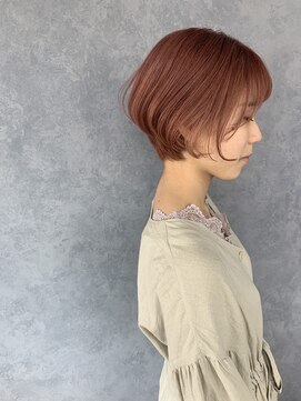 フェル(FEL) ピンクベージュショートボブ