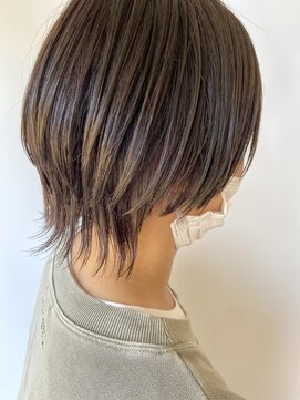 ヘアデザイン ファブロ(hair design FABRO.) ウルフヘア/グレージュ/透け感カラー