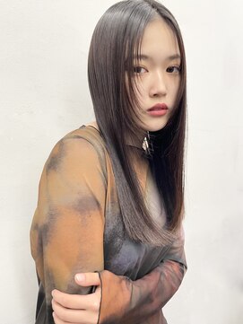 ココ 本八幡(KOKO) 黒髪クラゲヘアーオリーブグレー小顔ココアベージュロングヘア