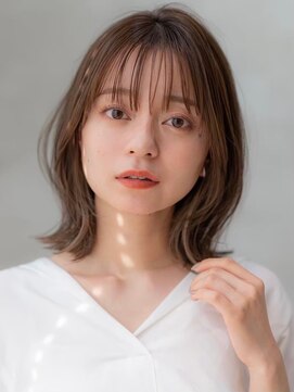 ハバナ 渋谷(HAVANA) 20代30代大人可愛いグレージュカラー斜めバングショートボブ