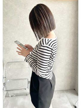 ジェミニ(gemini) グラデーションカラーぱっつんボブ