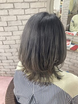 ティキ ヘアーワークス(TiKi Hair Works) 【TiKi】柔らかグレージュカラー