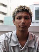 刈り上げない短髪ハイトーンスパイキーショート
