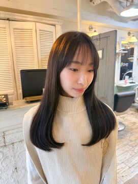 アズーア ヘアーアンドスパ(azure hair&spa) まとまるロングに透明感カラー【横浜】