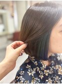 耳かけ映えインナーカラーボブ