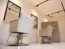 パパスフェリエ PAPASS ferieの雰囲気(白を基調としたお席*)