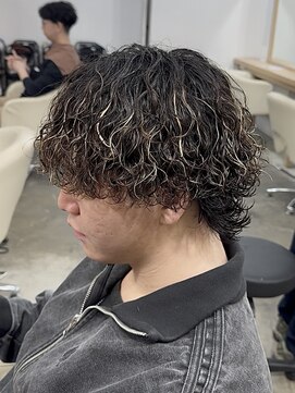 アイトーキョーリタ 渋谷(AI TOKYO Rita) アクティブショートラウンドマッシュサーフカールスペインカール