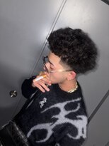 フランクスバーバーリベラルド 横浜(FRANK'S BARBER LIBERALD)&nbsp;フェザーパーマサーフカール刈り上げセンターパートR