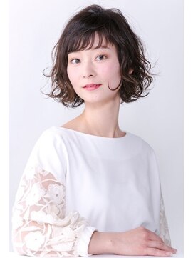 アヴァン ヘアリゾート 30代~50代/大人女性ミディアムヘア