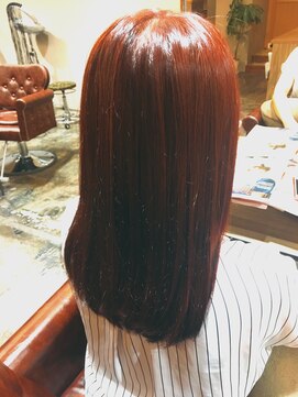 ダスク 武蔵小杉(dusk) 深みのあるダークレッド