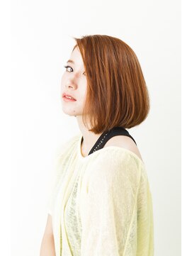 ソーホー ニューヨーク シズオカ(SOHO newyork SHIZUOKA) 耳かけアシメショートボブ