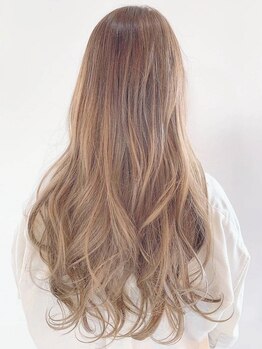 ヘアープラスヘッドスパ エン(Hair + Head spa en)の写真/上質な艶と気品ある髪色