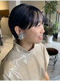 ネイビー　ブルー　寒色　ブリーチカラー　ショート　担当今枝