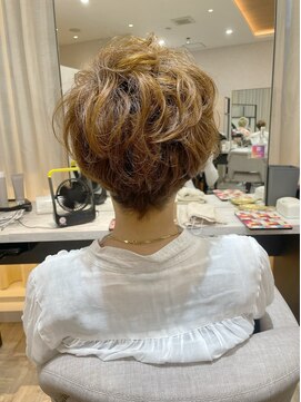 リュドール 名駅(Rue D'or) クリンとカールのデジタルパーマショート