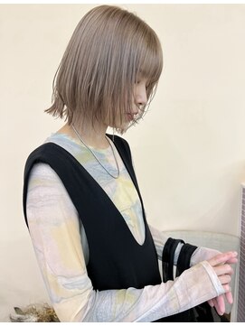 チーカ(chica) ハイトーングレージュ