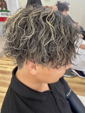 スウェル 西千葉店(Swell) ハイライト波巻きスパイラル[西千葉/Men's/メンズカット/パーマ]