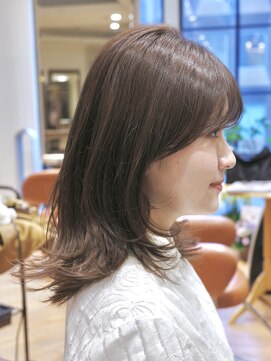 ビュートリアム265(BEAUTRIUM 265) ◆ミディアムレイヤー/レイヤーカット/銀座/ブラウン/セミディ