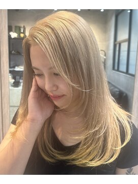 ルイス(L'wis) ブロンド+「さりげないエンドカラー」イエロー【L'wis乙津】