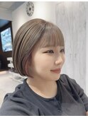 小顔ショートボブカラー大人ショートボブひし形ショートカット