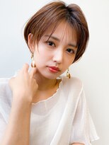 20代30代40代前下がりストレート小顔補正立体カットショートヘア