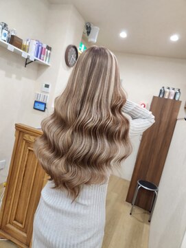 ミラシィ 成田(Mirashy) ハイライトカラーミルクティーベージュレイヤーカット