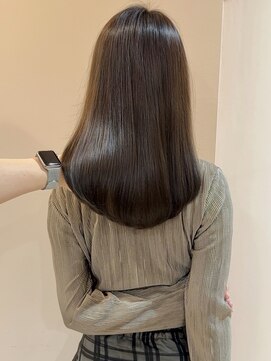 レジナヴィータ 栄(Reginavita) オリーブグレージュ 透明感カラー 髪質改善トリートメント 艶髪