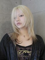 オーオシカシカスペース(OOO YY Space)&nbsp;ブロンドヘア/レイヤーカット/エンドカラー/ハッシュカット