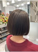 ぱっつんボブミルクティーアッシュ＠10代＠20代＠30代